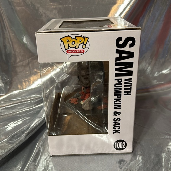 Funko Pop Movies #1002 Trick 'R Treat Sam with Pumpkin & Sack Spirit Exclusive - Picture 4 of 6